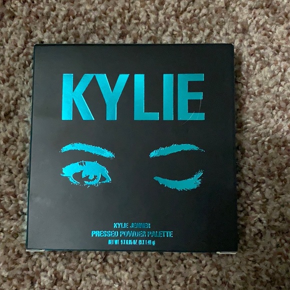 Kylie Cosmetics Other - Kylie Jenner Blue Honey Eyeshadow Palette